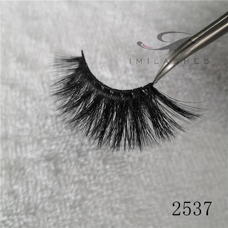 real 3d mink lashes.jpg